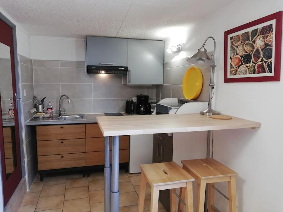 Apartament Studio 28M2 Climatise,Wifi, Proche Des Calanques,Plages La Ciotat Zewnętrze zdjęcie